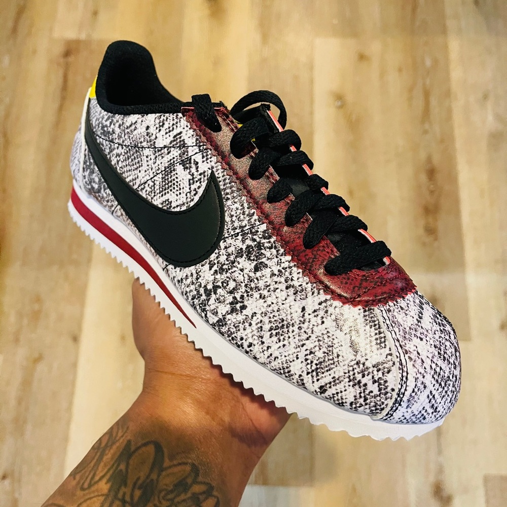 Nike Classic Cortez Snakeskin CT1557 100